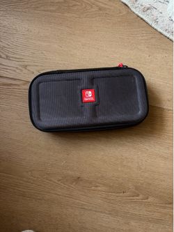 Nintendo Switch carry case