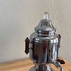 Coffee pot FARBERWARE,120V, 550W. H13”, Diameter 6”. Never used. Garage kept for long time. 👇