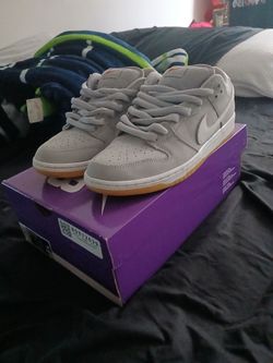 Nike sb dunk low bro Grey gum