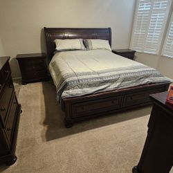 King Hardwood Bedroom Set 