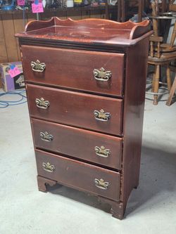 Wooden Dresser 4 Drawers