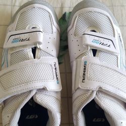 Cycling shoes
