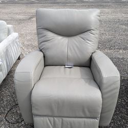 Recliner Electric Or Battery 