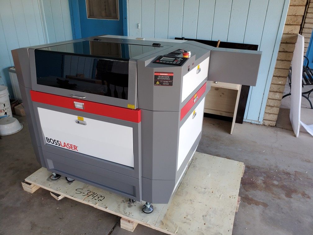 Boss LS-1630 Laser Engraver