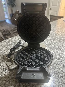 Waffle maker