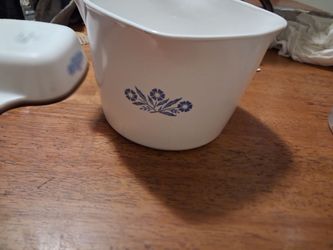 More great american products a gravy maker dish and mini roasting dish