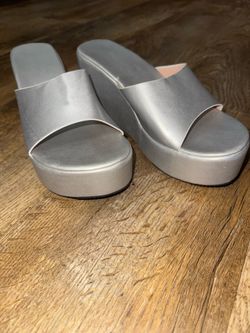 Wedge heels