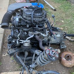 Motor an Transmission 