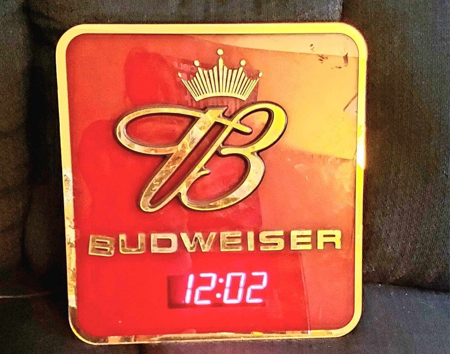  Budweiser Neon Sign Clock