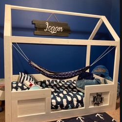 Custom House Style Bed Twin