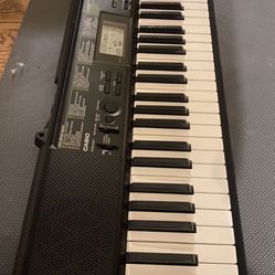 CASIO PIANO KEYBOARD 