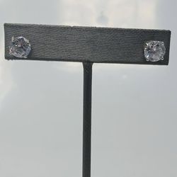 .925 Silver And White Stone Stud  Earrings 2.4g (#26264)