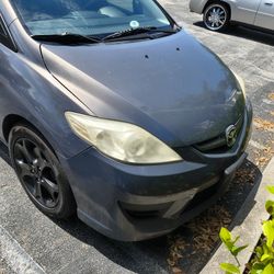 2010 Mazda 5  (Best Offer)