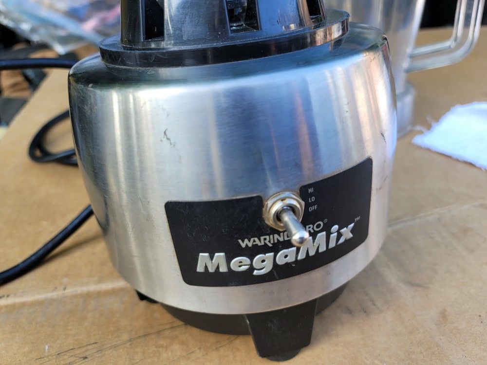 Commercial Blender Waring Pro Megamix Model HPB300