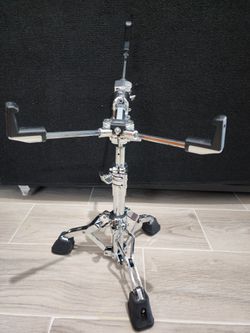 Tama Star series snare stand