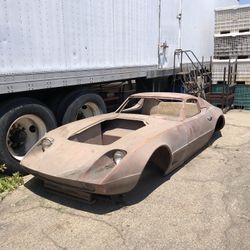 Fiberglass Body Auto Shell “MAKE OFFER”
