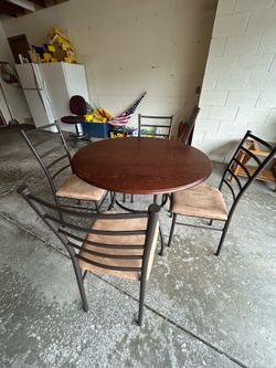 Dining Room Table and Chairs