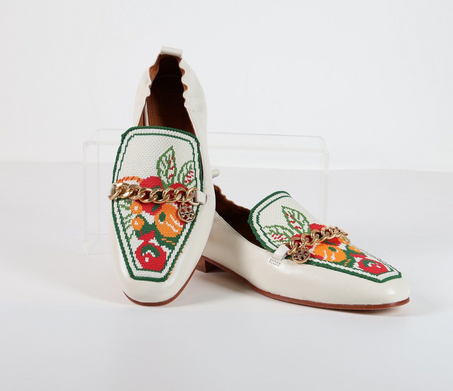 TORY BURCH NEEDLEPOINT CHAIN LOAFERS (6)