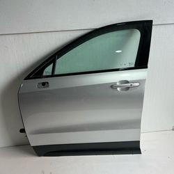 (2367) 19-25 Cadillac Xt4 Left Front Door 2019 2020 2021 2022 2023 2024 2025