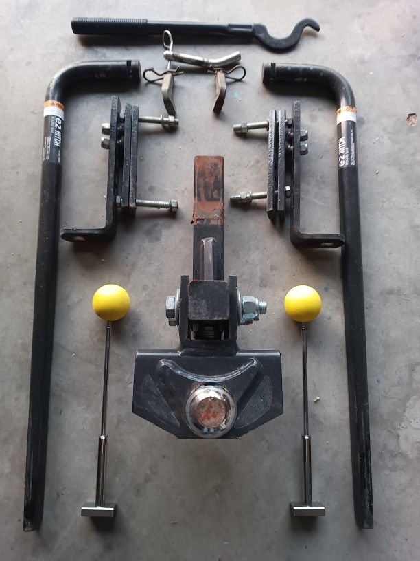 Weight Distribution Hitch With Solo Alignment System 