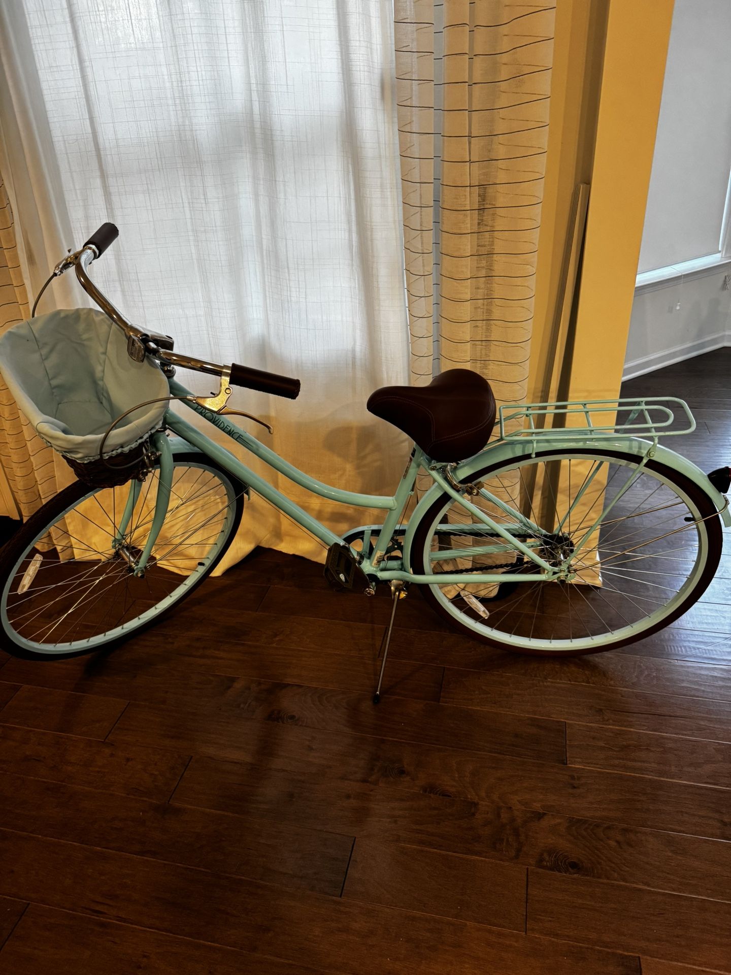 Providence Ladies Cruiser Bike