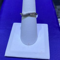 14KT White Gold Diamond Ring