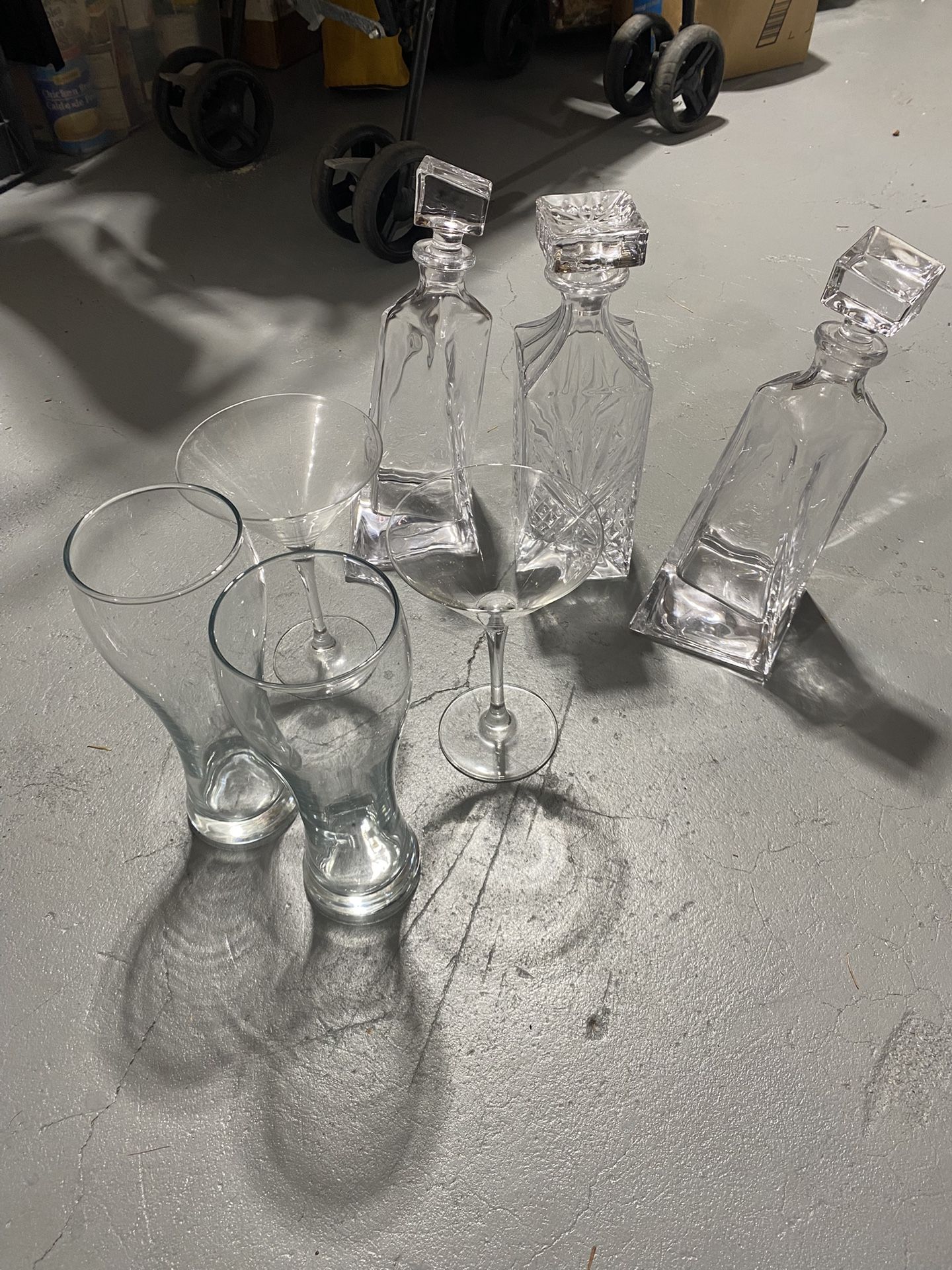 Complete Barware Bundle – Glass Decanters, Drinkware & Rubber Bar Mats (11-Piece Set)