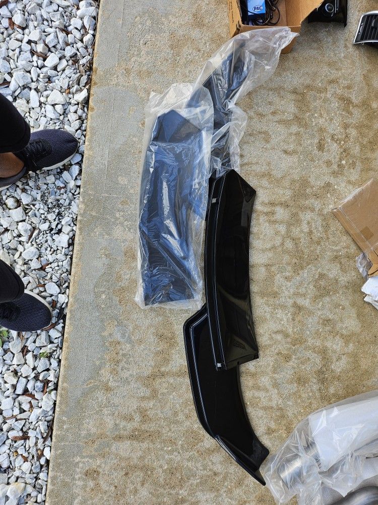 Car Parts For CHRYSLER 300s Srt Dodge Come And Check Them Out For Good And Fair Prices Today Only