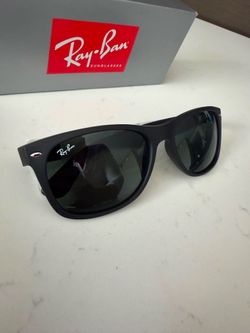 New Black Classic Raybans