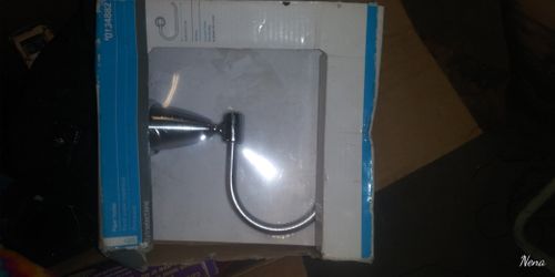 Handle fpr toilet paper