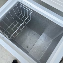 ARTIC ICE DEEP FREEZER