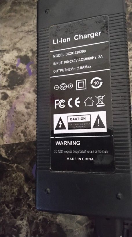 Electric Scooter/e Bike Charger