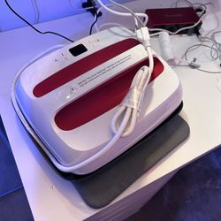 Cricut Easy Press 2 - Like New 
