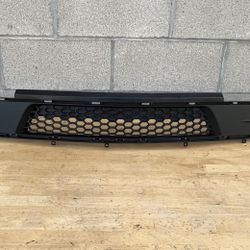 2018 -2023 Ford Mustang  Lower Grille  Oem 
