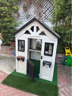 Backyard Discovery Sweetwater Indoor/Outdoor Cedar Playhouse with Kitchen