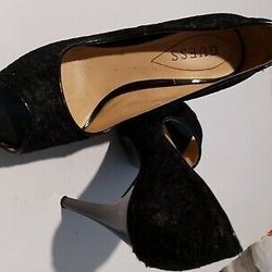 Guess Open Toe Shoe Size 6  Heel 5 Inch Heel Pump Black Textile Lace


