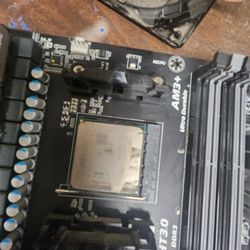 Gigabyte Motherboard w/cpu