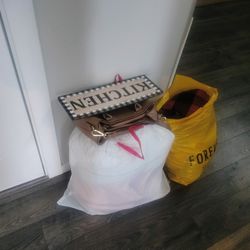 2 Bag Included Shoes/ Clothes/ free 