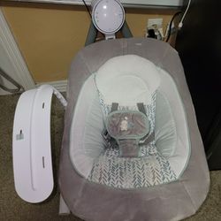 baby rocking chair with music and 2 potions