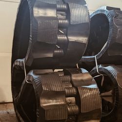 New Premium Set of Heavy Duty Rubber Tracks