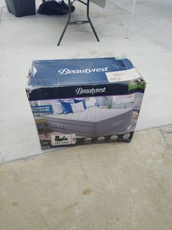 Beautyrest Queen Air Mattress with Built-In Pump