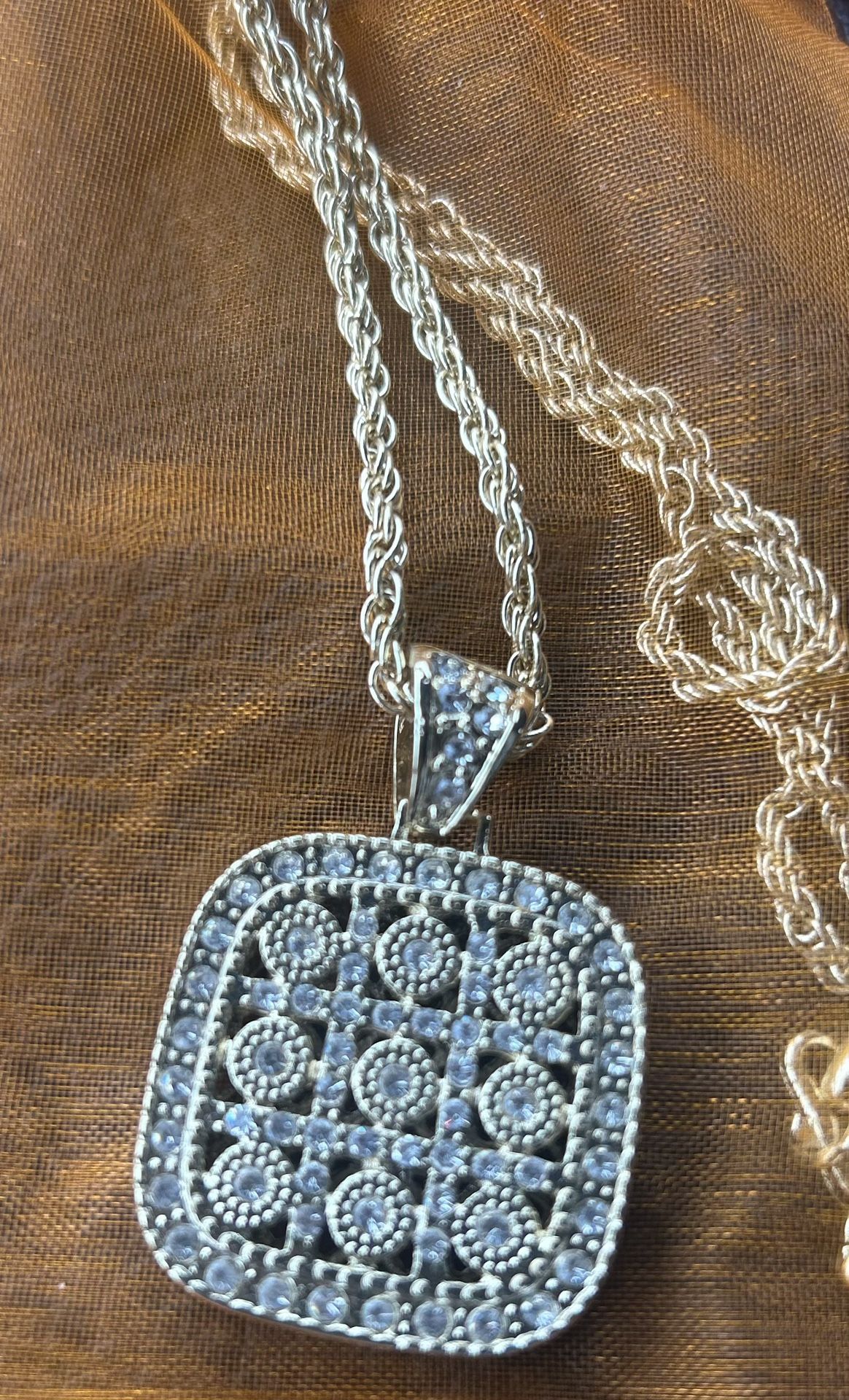 Ladies Costume Jewelry Necklace Brand New