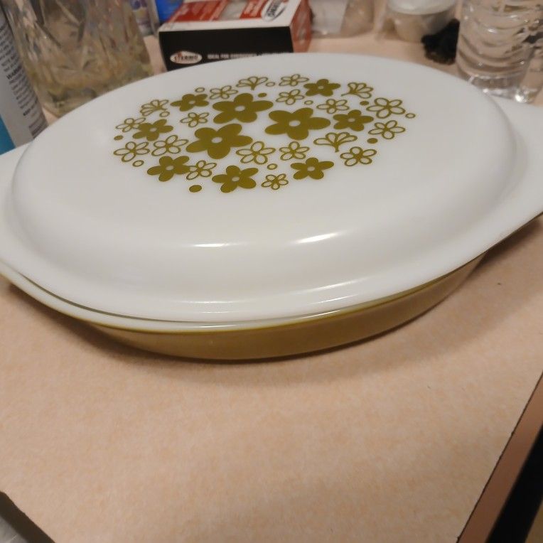 Pyrex Spring Blossom Oval Divided Casserole Dish With Lid 1 Qt Ovenware Crazy Daisy Olive Green