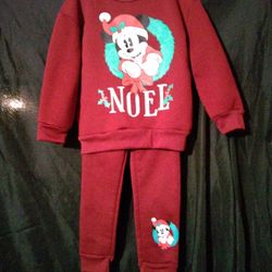 Disney Mickey Mouse Matching 2 Piece Christmas Character / Print.