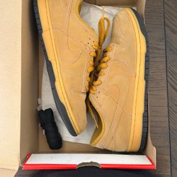 Dunks (low) Wheat With Black Sole 