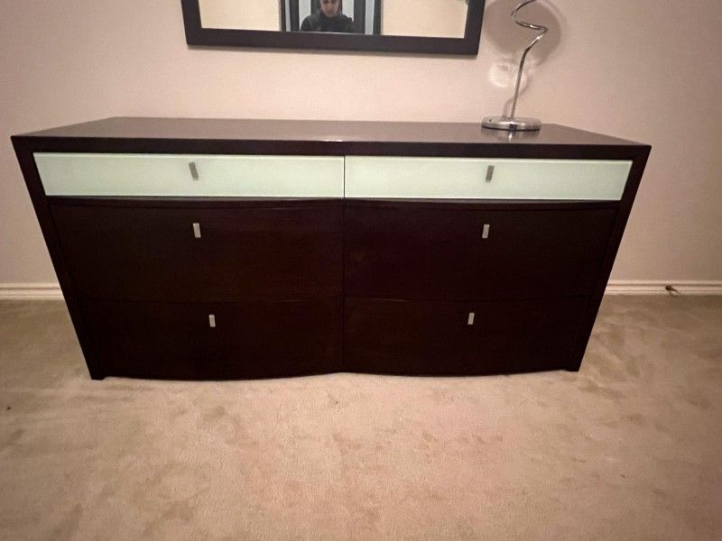 4 Piece Queen Bedset With Mattress