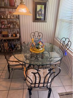 Glass dining table with 4 chairs and barstools