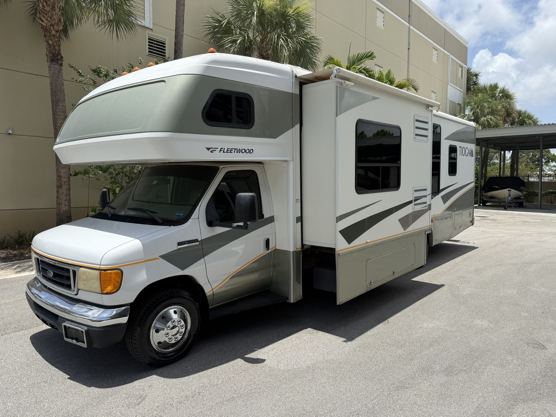 2008 fleetwood tioga