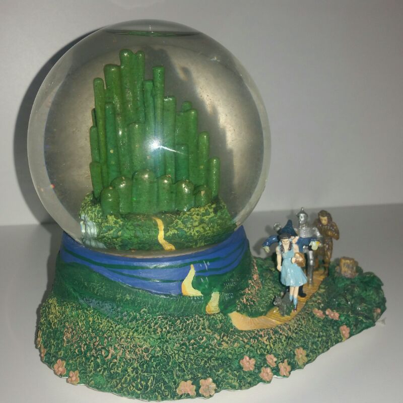 RARE WIZARD OF OZ LIGHTED, MUSICAL SNOW GLOBE BY DAVE GROSSMAN