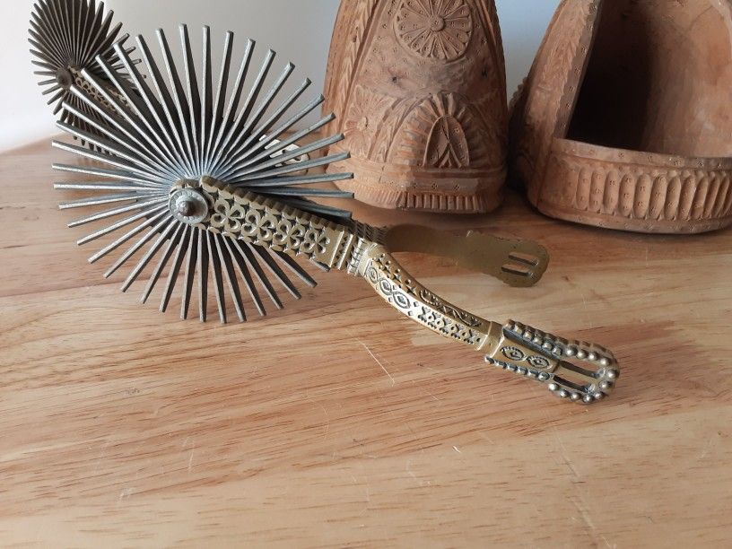 Chilean HUASO, VAQUERO,GAUCHO STIRRUPS AND SPURS